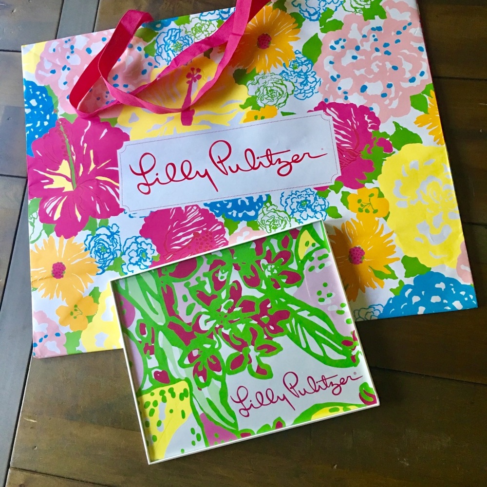 Lilly Pulitzer logo bag with free frame - Picture 1 of 4